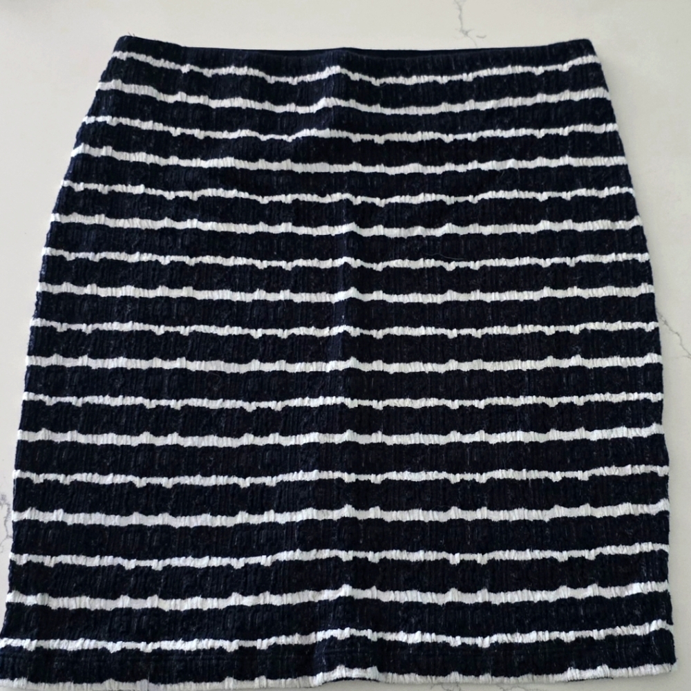 Max Edition Navy and White Striped Women's Skirt Size Small